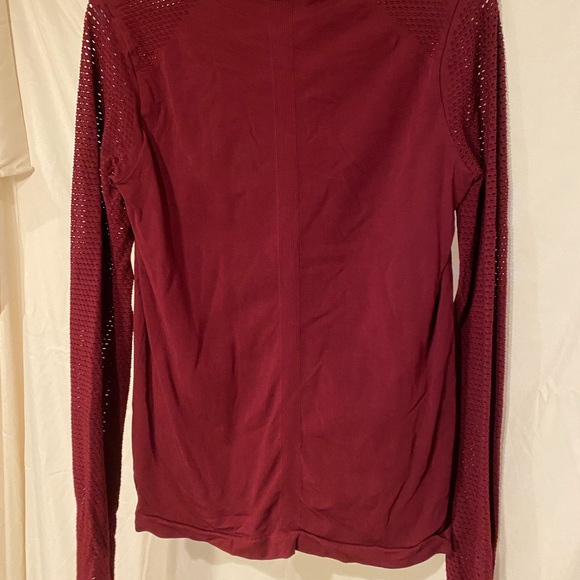 Fabletics burgundy long sleeve workout top - Picture 2 of 4
